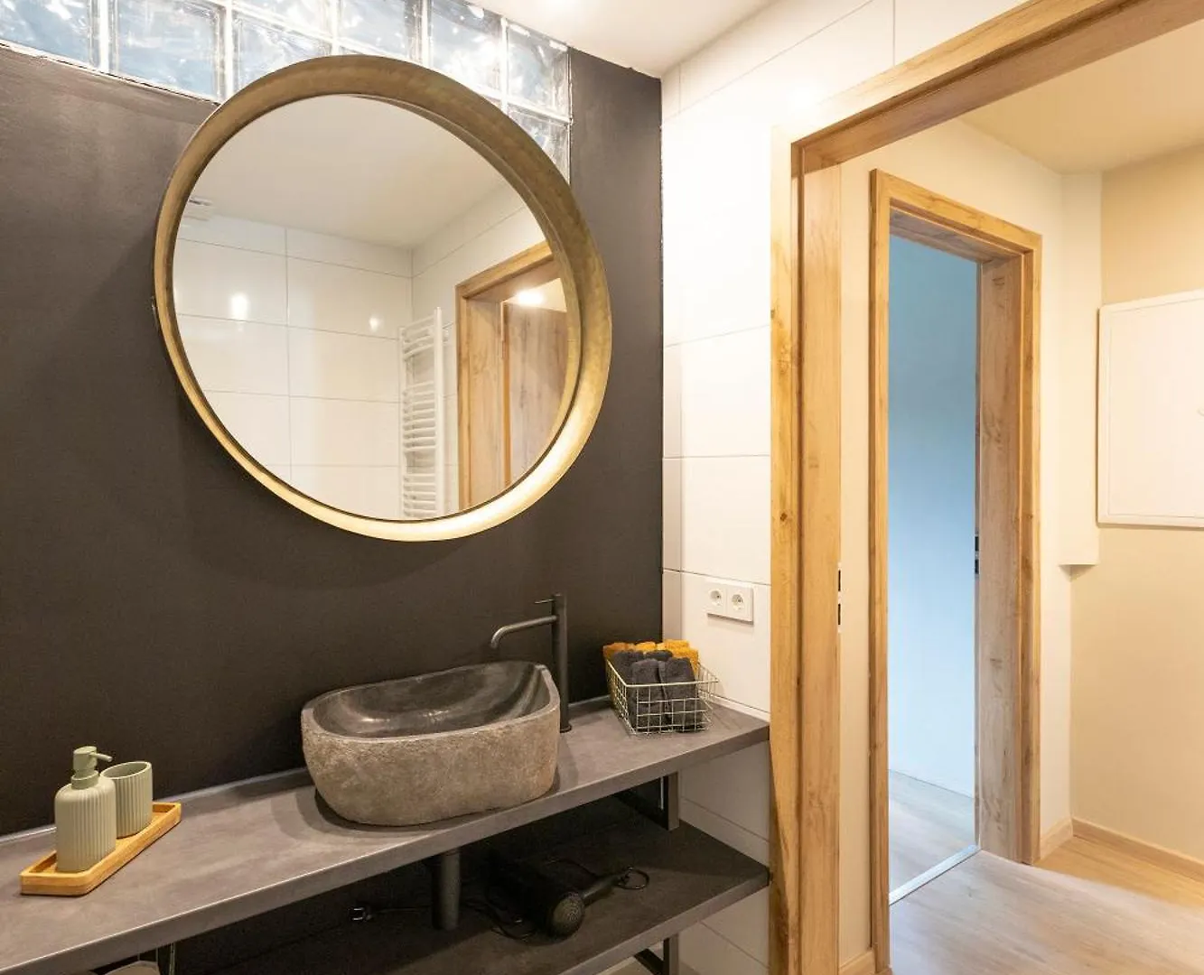 Apartment Africa Lodge, Central With Infra-Red Sauna Dusseldorf